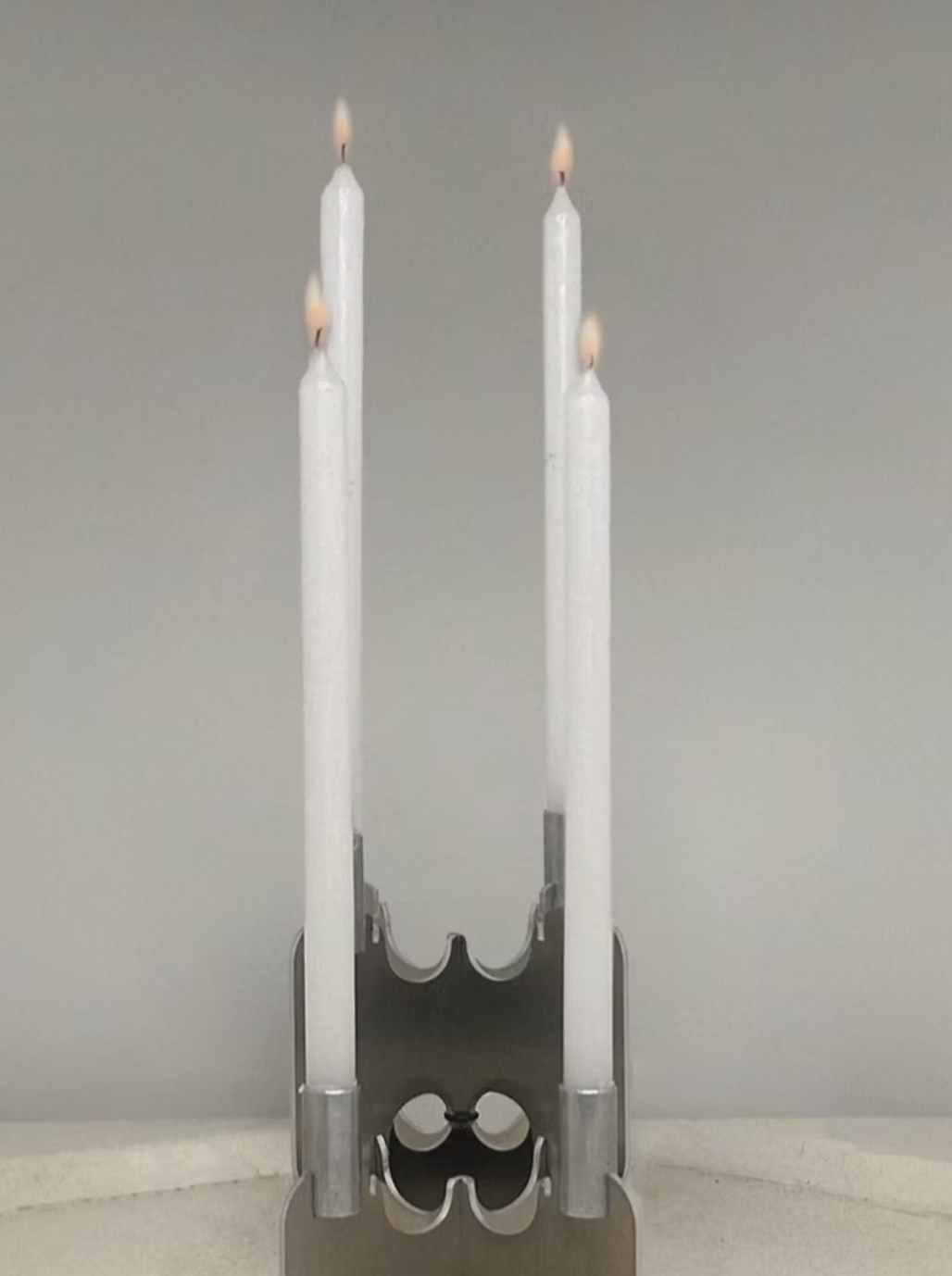 Box of 8 candles for Aurora trio